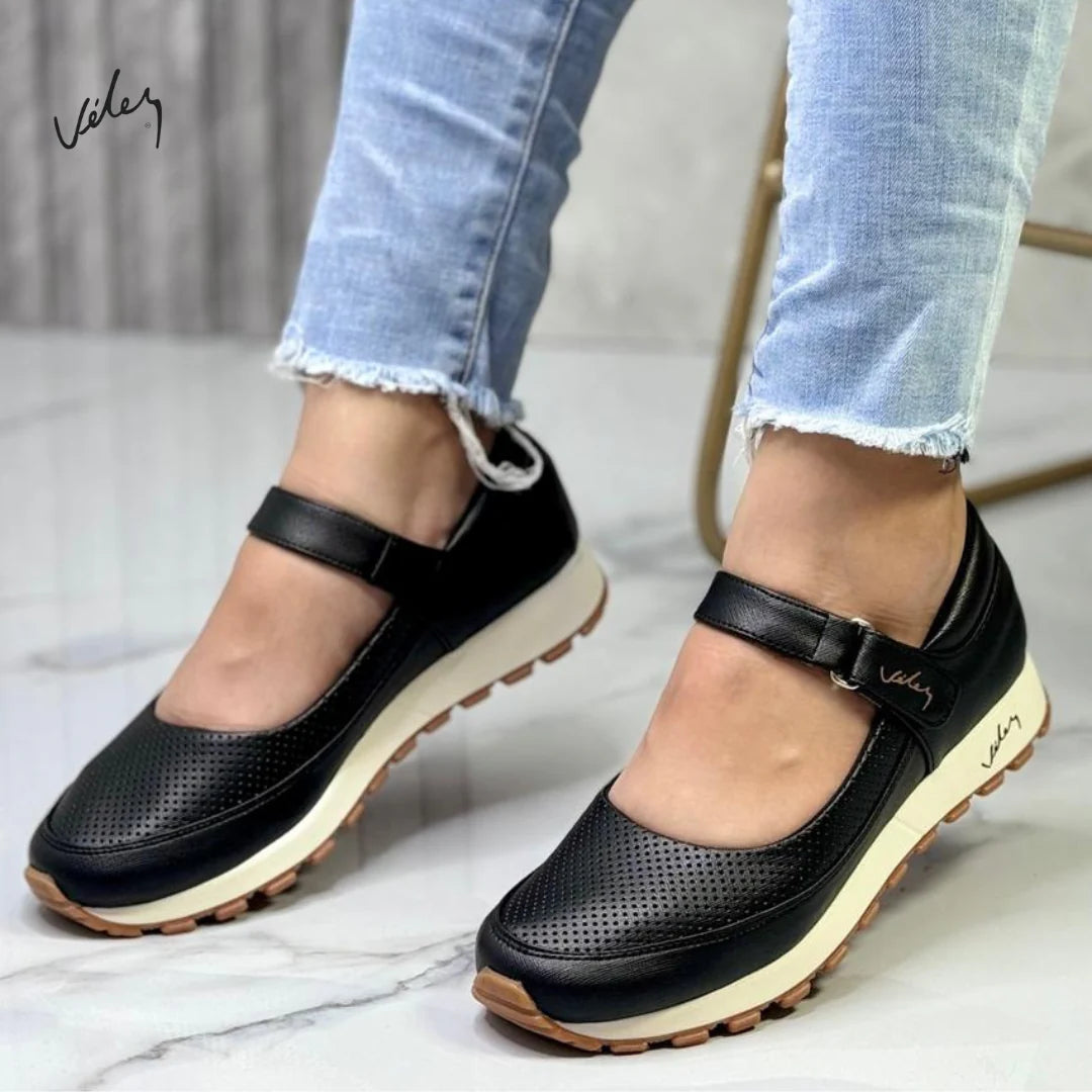 ZAPATILLAS EN CUERO Vélez®