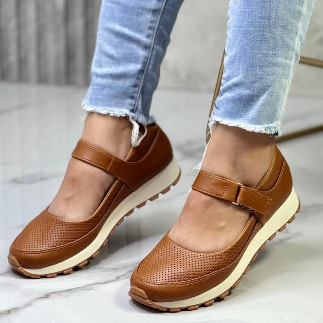 ZAPATILLAS EN CUERO ANTIDESLIZANTES